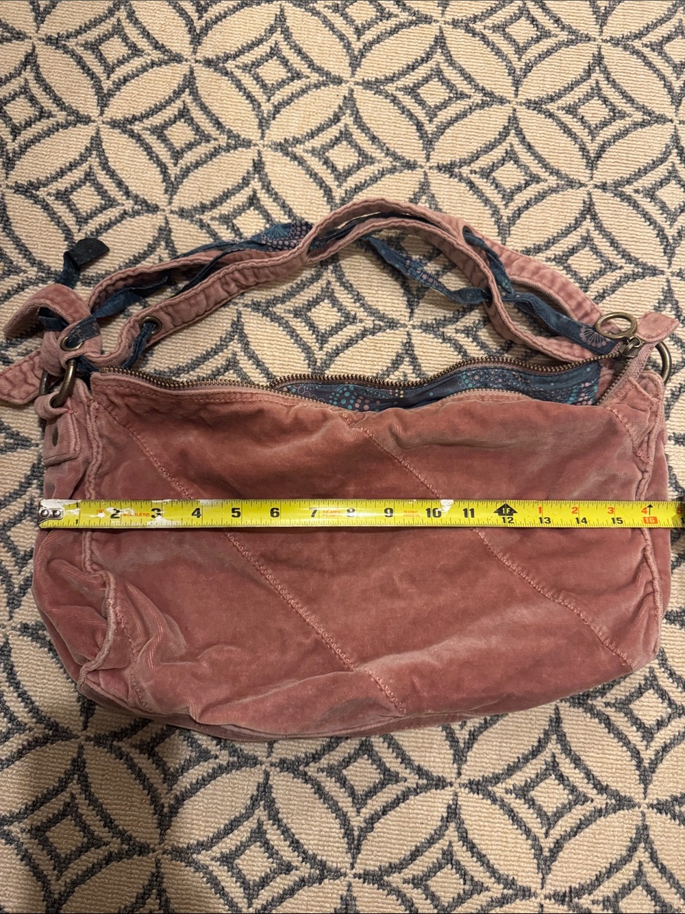 Marc Jacobs velvet Shoulder Bag in Dusty Mauve - Picture 5 of 6